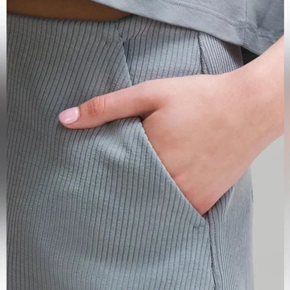 Ribbed Sofstreme HR Short 2”